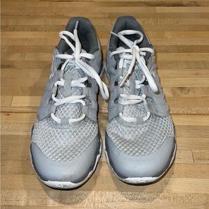 Under Armour Sneakers